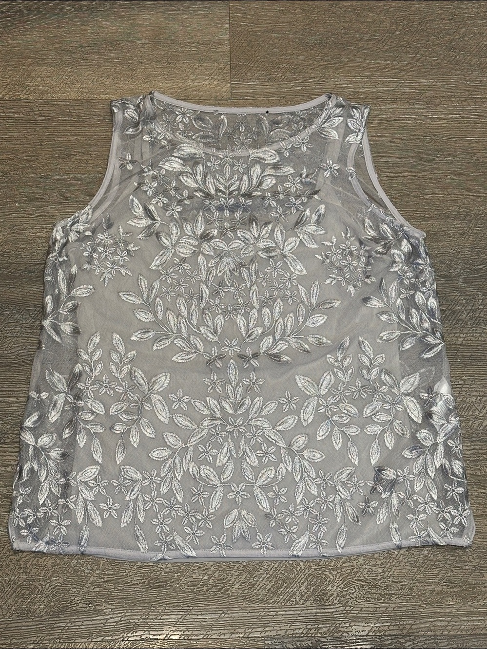 WHBM Silver Floral Embellished Lace Sleeveless Overlay Top & Gray Camisole Sz M - Picture 2 of 11